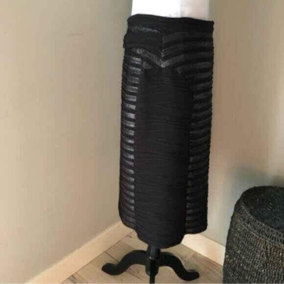 Michael Tyler Black metallic Pencil skirt Women’s Sz small - Picture 5 of 10